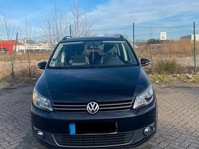Gebraucht VW Touran 140 PS (102 kW) 2012 Schwarz Van / Kleinbus