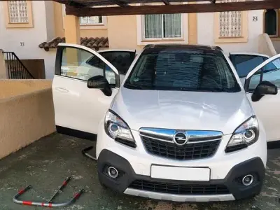 Gebraucht Opel Mokka Color Edition 136 PS (100 kW) 2015 Weiß SUV