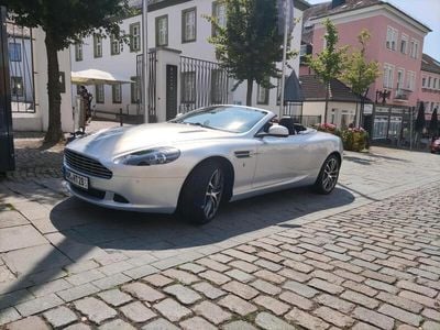 Aston Martin DB9