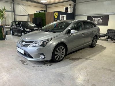 Gebraucht Toyota Avensis 150 PS (110 kW) 2014 Grau Limousine