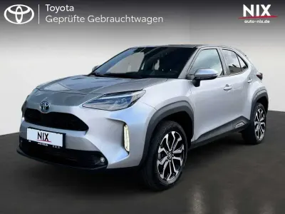 Gebraucht Toyota Yaris Cross Team 116 PS (85 kW) 2023 Silber SUV