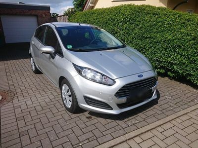 gebraucht Ford Fiesta 1,6 TDCi 70kW SYNC Edition / sehr sparsam / wenig km