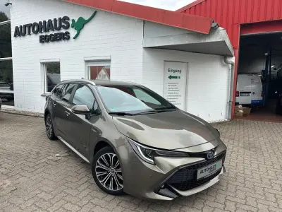 Gebraucht Toyota Corolla Club 122 PS (89 kW) 2019 Braun Kombi