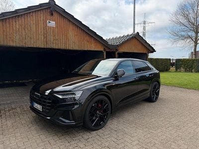 Second-hand Audi Q8 S-Line 286 CP (210 kW) 2021 Negru SUV