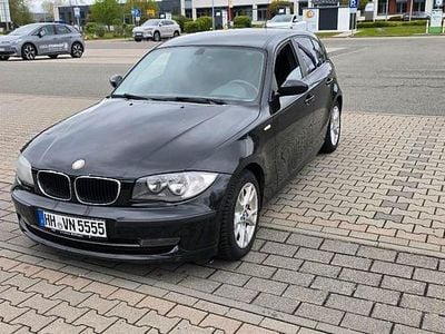 Usata BMW 116 122 CV (89 kW) 2009 Nero Utilitaria