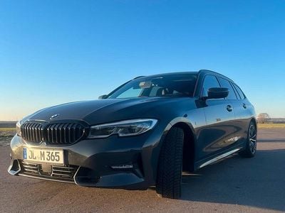 Gebraucht BMW 330 Sport Line 265 PS (194 kW) 2020 Grau Kombi