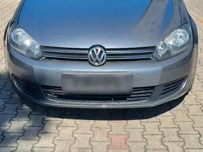 Gebraucht VW Golf VI 122 PS (89 kW) 2010 Grau Kleinwagen