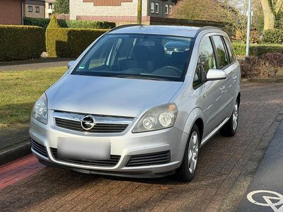 Usata Opel Zafira 105 CV (77 kW) 2007 Argento Monovolume