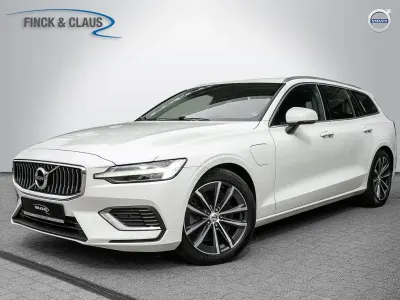 Gebraucht Volvo V60 Inscription 349 PS (256 kW) 2022 Ice white Kombi