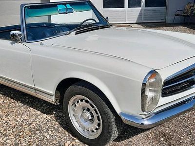 Weiß Gebraucht 1967 Mercedes 250 Cabrio | 69.000 €