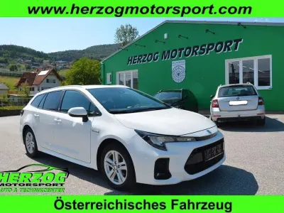 Gebraucht Suzuki Swace 98 PS (72 kW) 2022 Weiß Kombi