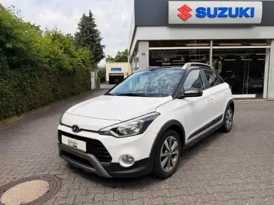 Gebraucht Hyundai i20 Active 101 PS (74 kW) 2019 Weiß Kleinwagen