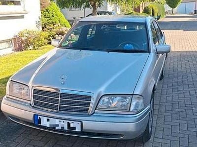 Mercedes C180