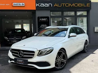 Gebraucht Mercedes E300 245 PS (180 kW) 2019 Weiß Kombi