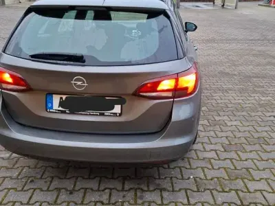 Używany Opel Astra Business Edition 122 KM (89 kW) 2020 Szary Kombi