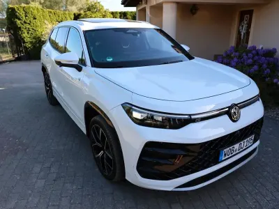Gebraucht VW Tayron R-line 193 PS (141 kW) 2025 Weiß SUV