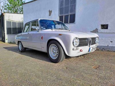 gebraucht Alfa Romeo Giulia ti mit 1600-er Motor, und sehr vielen Extras