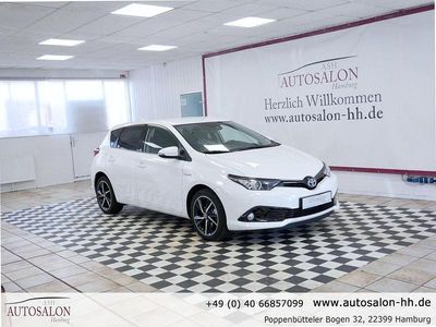 Gebraucht Toyota Auris Hybrid Team 136 PS (100 kW) 2019 Weiß Limousine