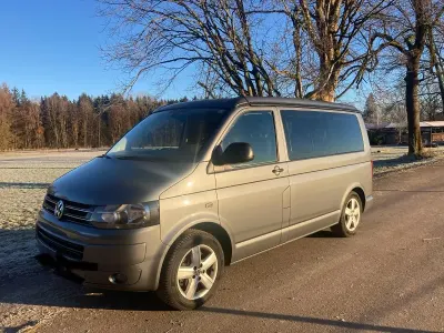 Gebraucht VW California Beach 179 PS (131 kW) 2011 Grau Van