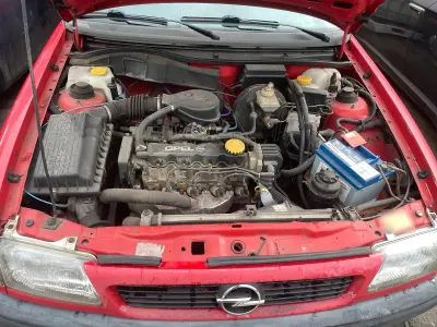 Brugt Opel Astra 75 HK (55 kW) 1997 Rød Hatchback