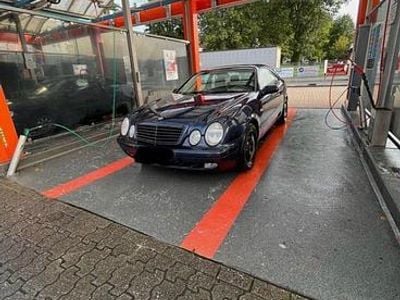Usata Mercedes CLK320 262 CV (192 kW) 1998 Blu Coupé