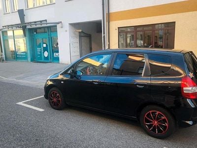 Second-hand Honda Jazz 78 CP (57 kW) 2006 Negru Hatchback