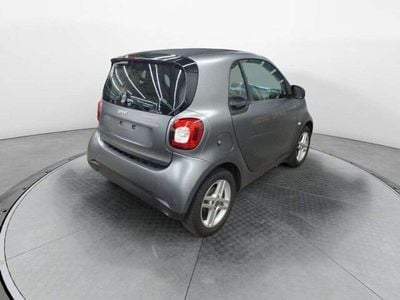 Gebraucht Smart ForTwo Coupé 60 kW (82 PS) 2021 Graphite grey (matt) Kleinwagen