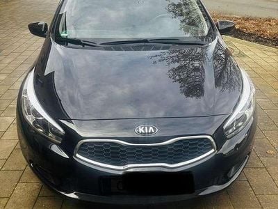 Gebraucht Kia Ceed Attract 99 PS (72 kW) 2015 Schwarz Kleinwagen