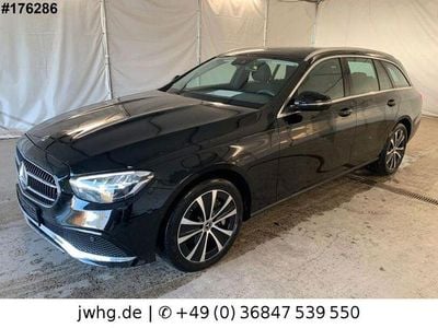 Gebraucht Mercedes E300 Avantgarde 306 PS (225 kW) 2022 Schwarz Limousine
