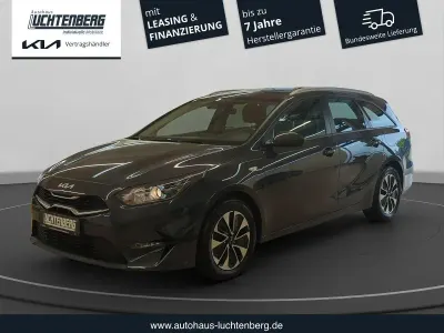 Gebraucht Kia Ceed Sportswagon Vision 140 PS (102 kW) 2024 Grau Kombi