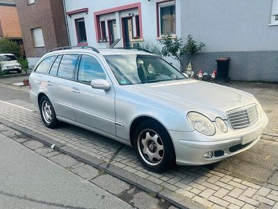 Mercedes E220