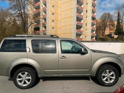 Usata Nissan Pathfinder 171 CV (125 kW) 2007 Oro SUV