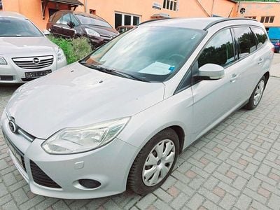Gebraucht Ford Focus Trend 116 PS (85 kW) 2012 Silber Kombi