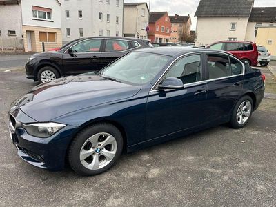 Gebraucht BMW 320 Efficient Dynamics 163 PS (119 kW) 2015 Imperialblau Limousine