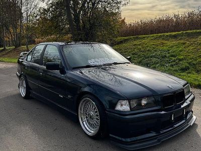 Gebraucht BMW 316 M Sport 102 PS (75 kW) 1996 Grün Limousine