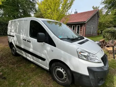 Gebraucht Peugeot Expert 128 PS (94 kW) 2015 Weiß Van