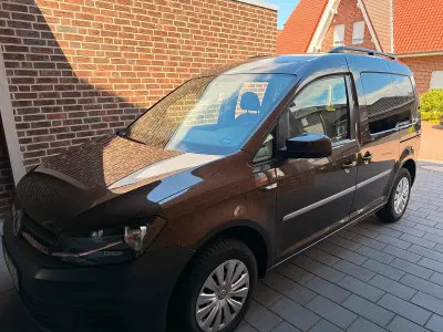 Gebraucht VW Caddy 75 PS (55 kW) 2016 Braun Van / Kleinbus