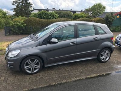 Mercedes B180