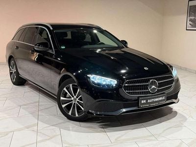 Gebraucht Mercedes E300 Avantgarde 194 PS (142 kW) 2021 Schwarz/baltic black Kombi