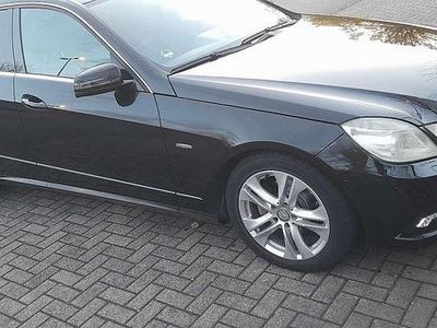 Gebraucht 2009 Mercedes E220 Avantgarde Limousine | 8.500 € (Fairer Preis)