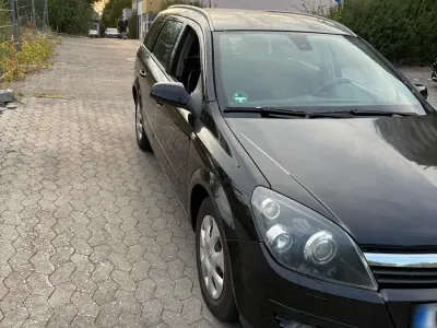 Gebraucht Opel Astra 125 PS (91 kW) 2005 Schwarz Kombi