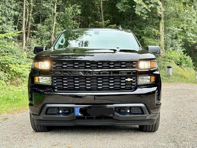 Gebraucht Chevrolet Silverado 314 PS (230 kW) 2022 Schwarz SUV