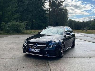 Schwarz Gebraucht 2018 Mercedes C220 AMG line Kombi | 18.500 € (Teuer)