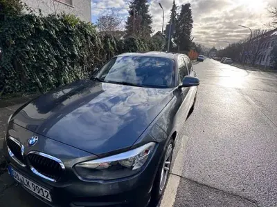 Gebraucht BMW 116 Advantage 109 PS (80 kW) 2017 Schwarz Kleinwagen