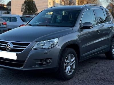 Gebraucht VW Tiguan 140 PS (102 kW) 2009 Grau SUV