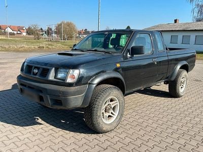 Gebraucht Nissan Navara 103 PS (75 kW) 2000 Schwarz Abholung