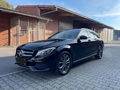 Gebraucht Mercedes C220 170 PS (125 kW) 2016 Schwarz Kombi