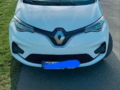 Gebraucht Renault Zoe Intens 50 kW (69 PS) 2020 Weiß Kleinwagen
