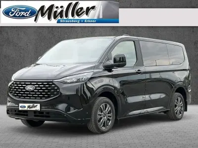 Gebraucht Ford Tourneo Titanium 232 PS (170 kW) 2024 Agate black Van / Kleinbus