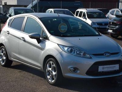 Usata Ford Fiesta Titanium 82 CV (60 kW) 2010 Grigio Utilitaria